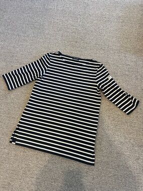 Saint James anti uva tee.    Size M (missing Sz label).  Navy/white